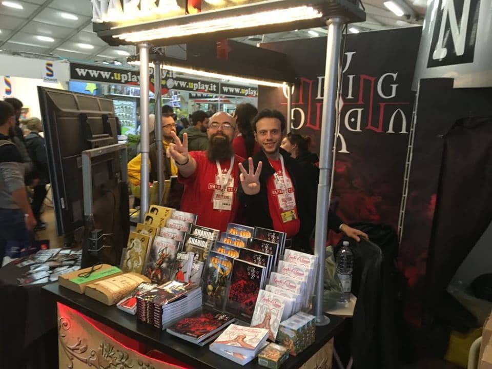 Michele Gelli (a sinistra) allo stand di Narrattiva per il Lucca Comics & Games 2018!